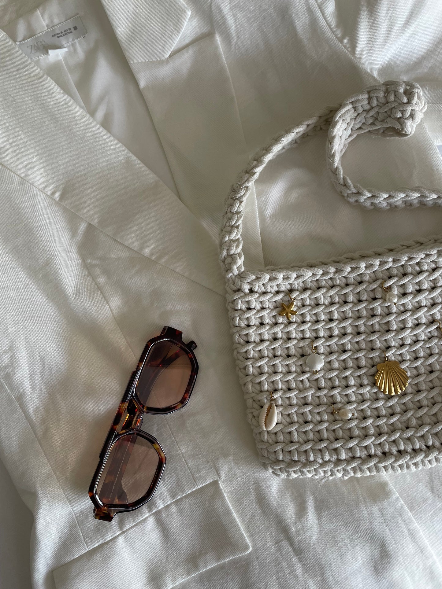 BAHIA Sac crochet breloques