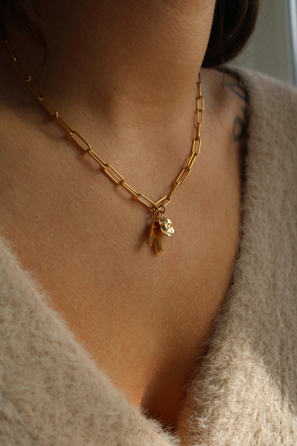 Collier Vénus | 1 initiale + 1 breloque