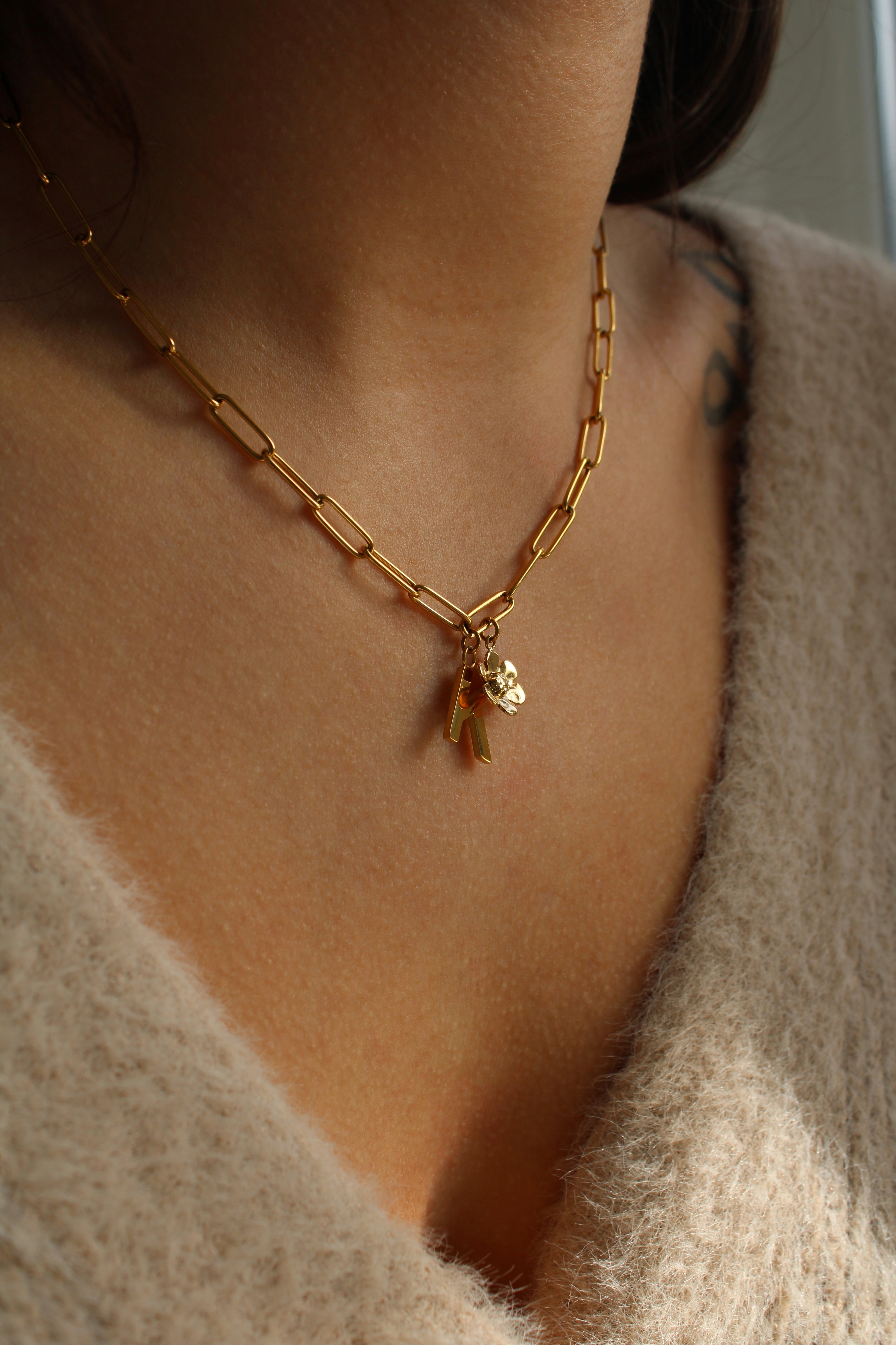 Collier Vénus | 1 initiale + 1 breloque